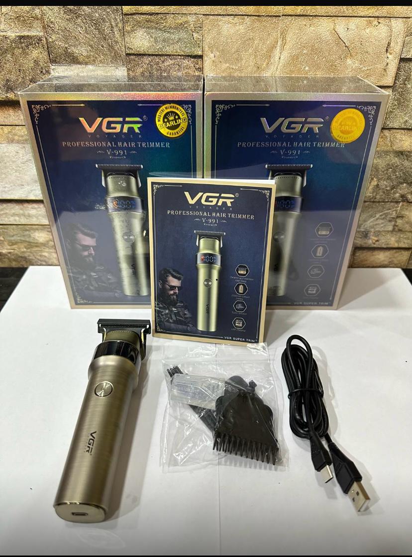  VGR Şarjlı Metal Gövdeli Dijital Göstergeli Profosyonel Saç Sakal Makinesi   